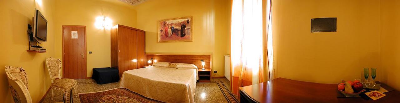 La Luna Guest House Florence Exterior photo